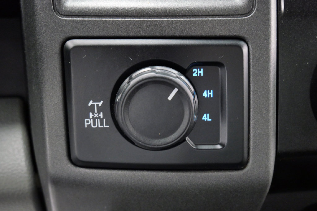 Used 2020 Ford F250 XL w/ Power Equipment Group AWD/4WD image 29