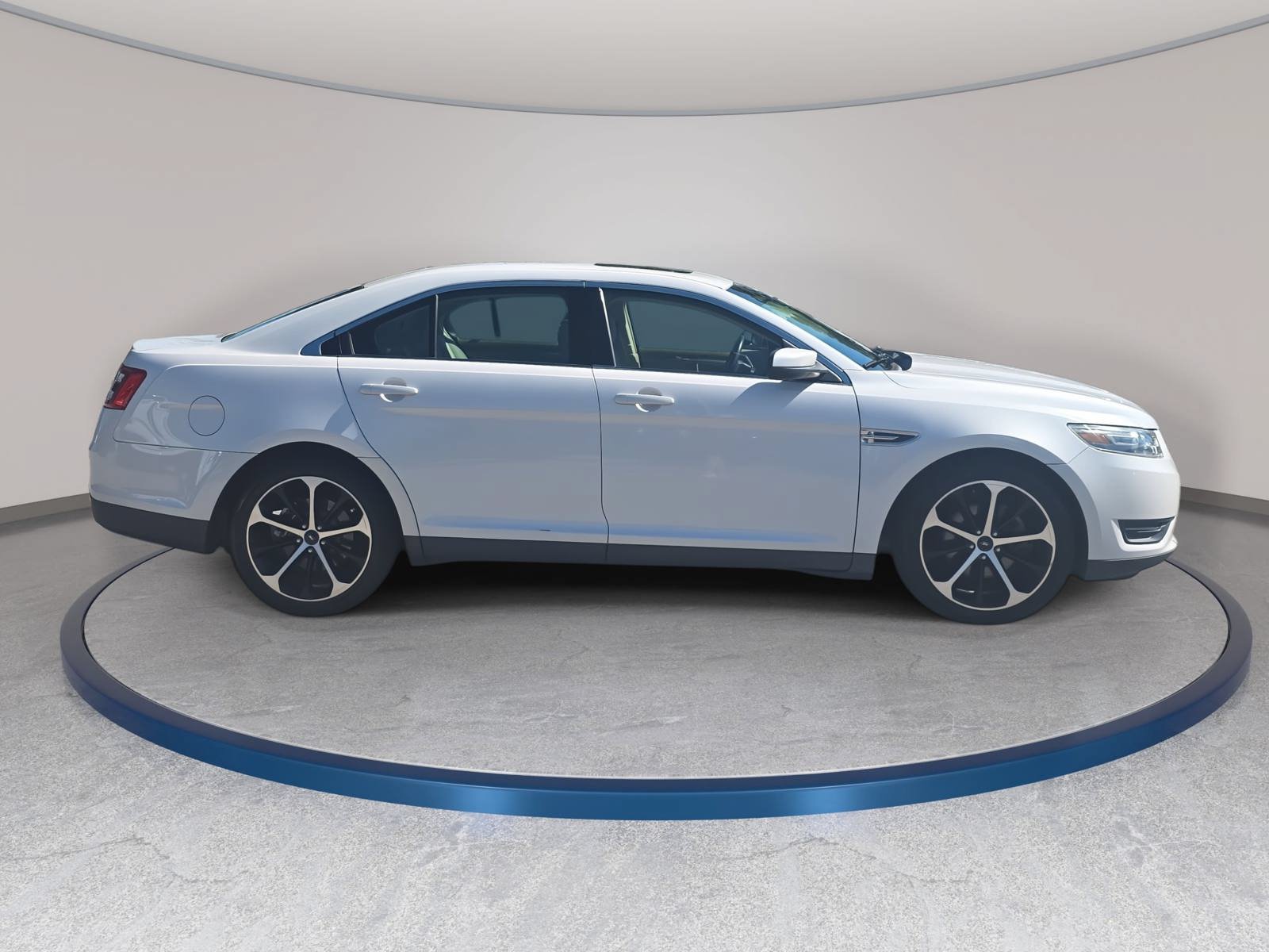 Used 2014 Ford Taurus SEL w/ Equipment Group 201A FWD image 4