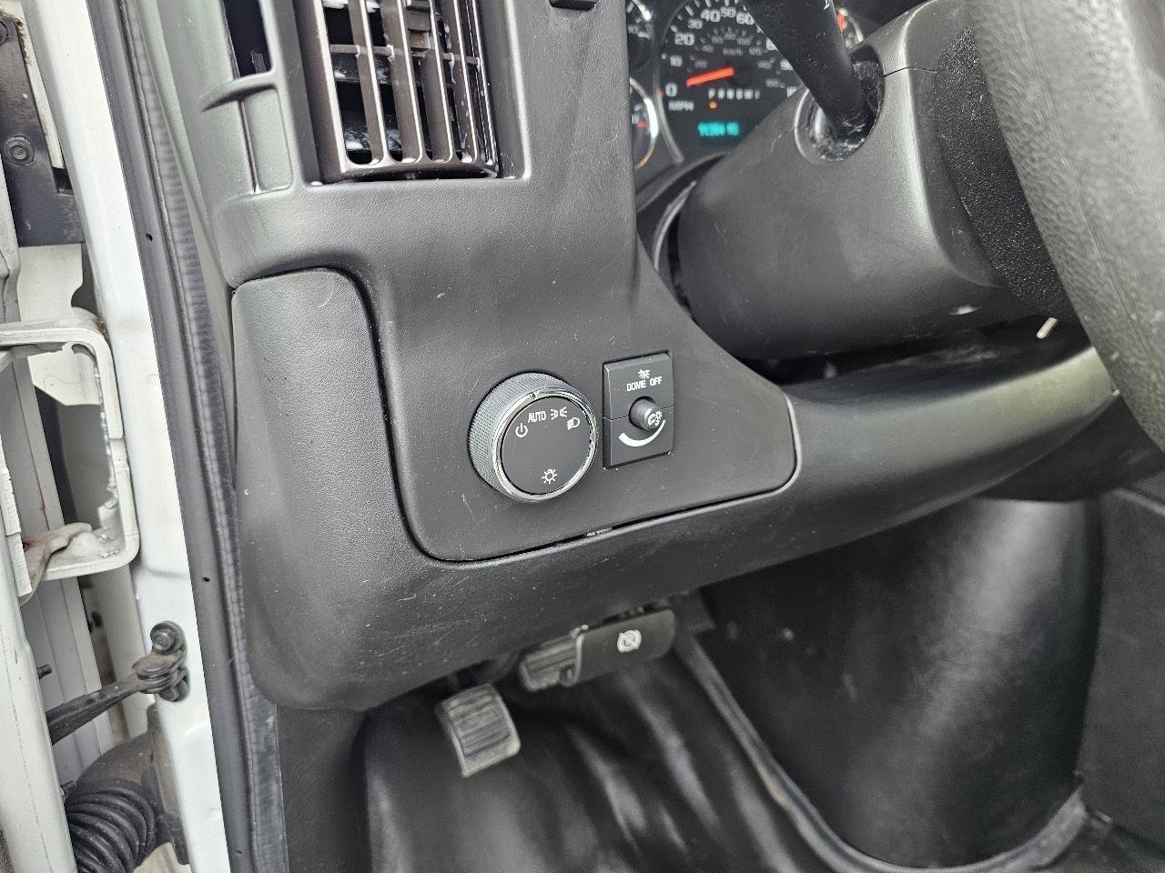 Used 2019 Chevrolet Express 2500 RWD image 11