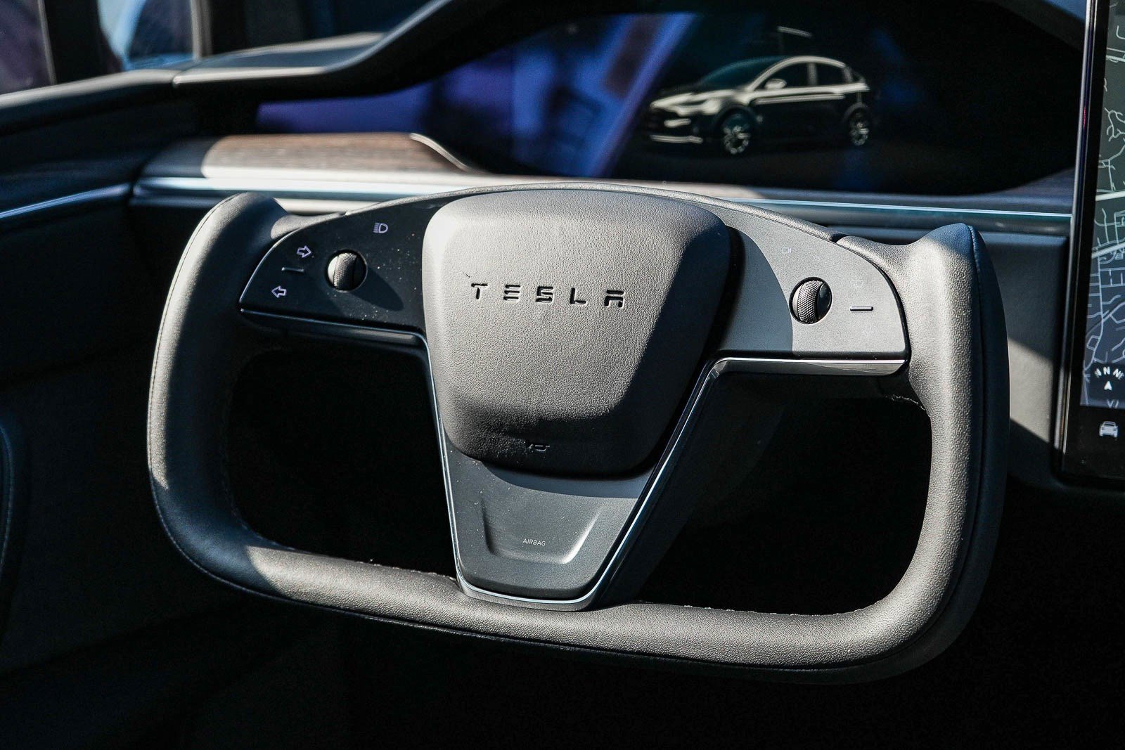 Used 2023 Tesla Model X AWD/4WD image 14