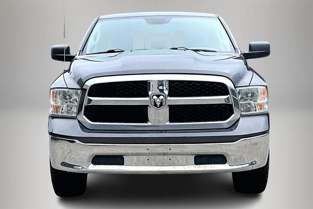 Used 2017 RAM 1500 Classic SLT image 3