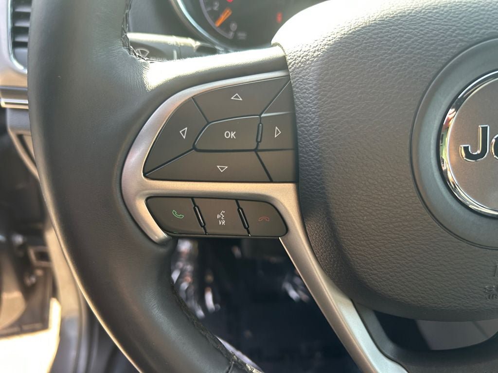 Used 2019 Jeep Grand Cherokee Limited AWD/4WD image 15