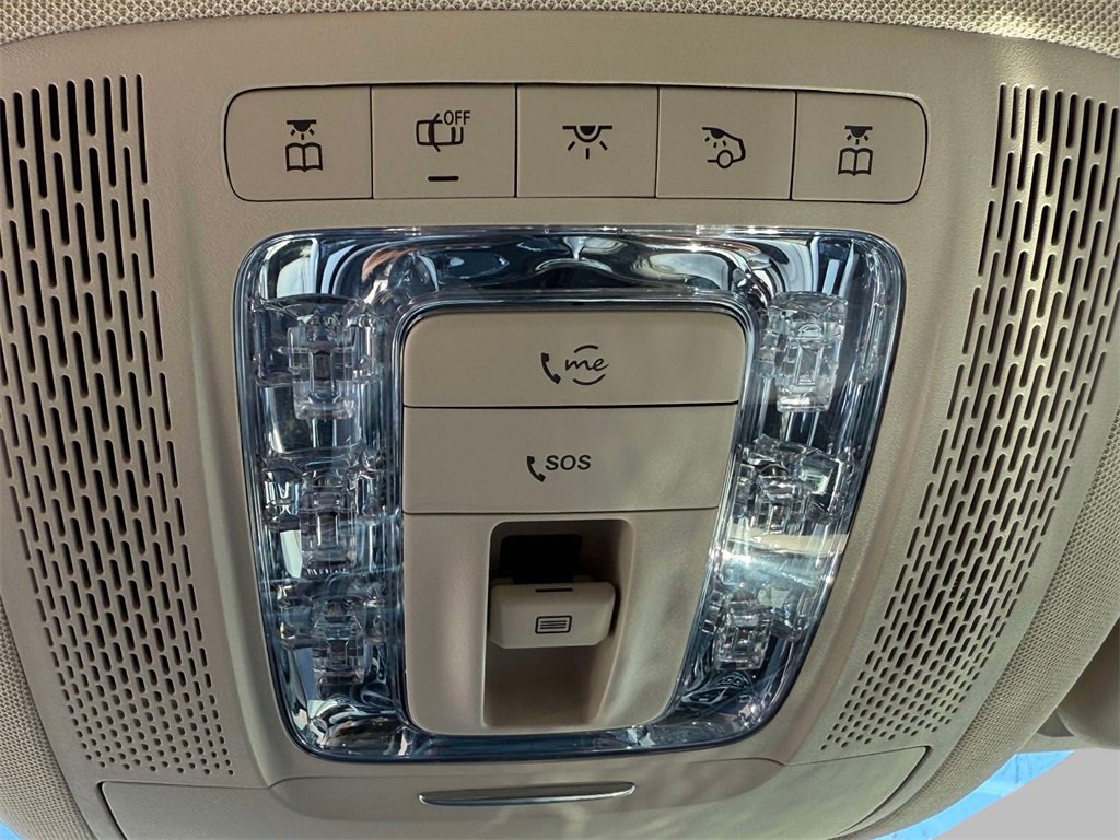 Used 2021 Mercedes-Benz GLS 450 4MATIC image 29