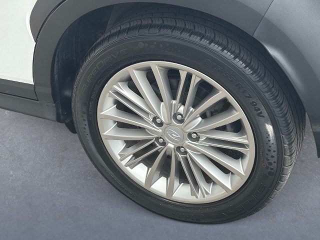 Used 2021 Hyundai Kona SEL AWD/4WD image 12