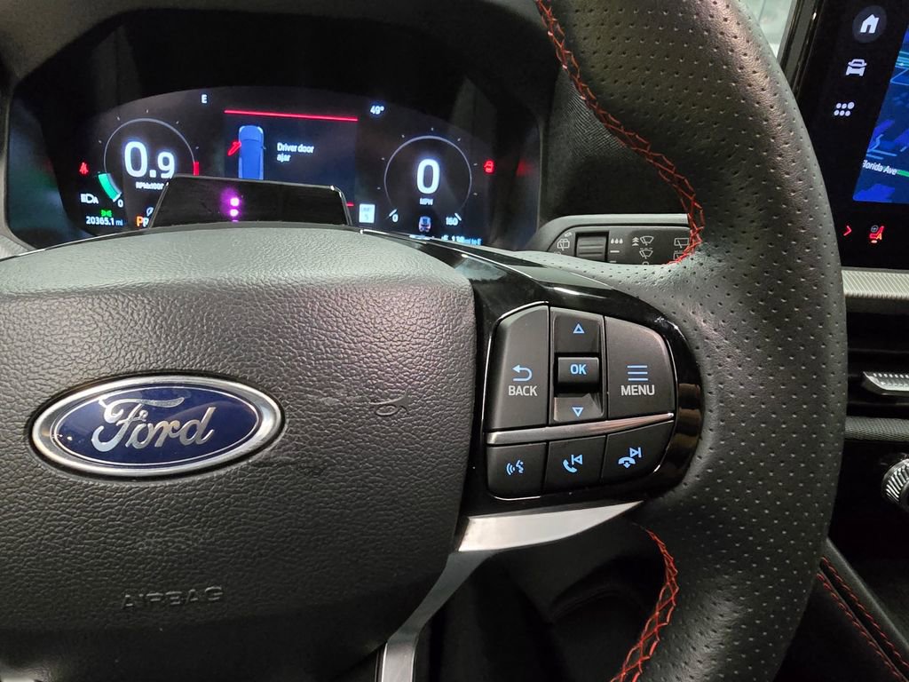 Used 2025 Ford Explorer ST-Line w/ ST-Line Street Pack image 20