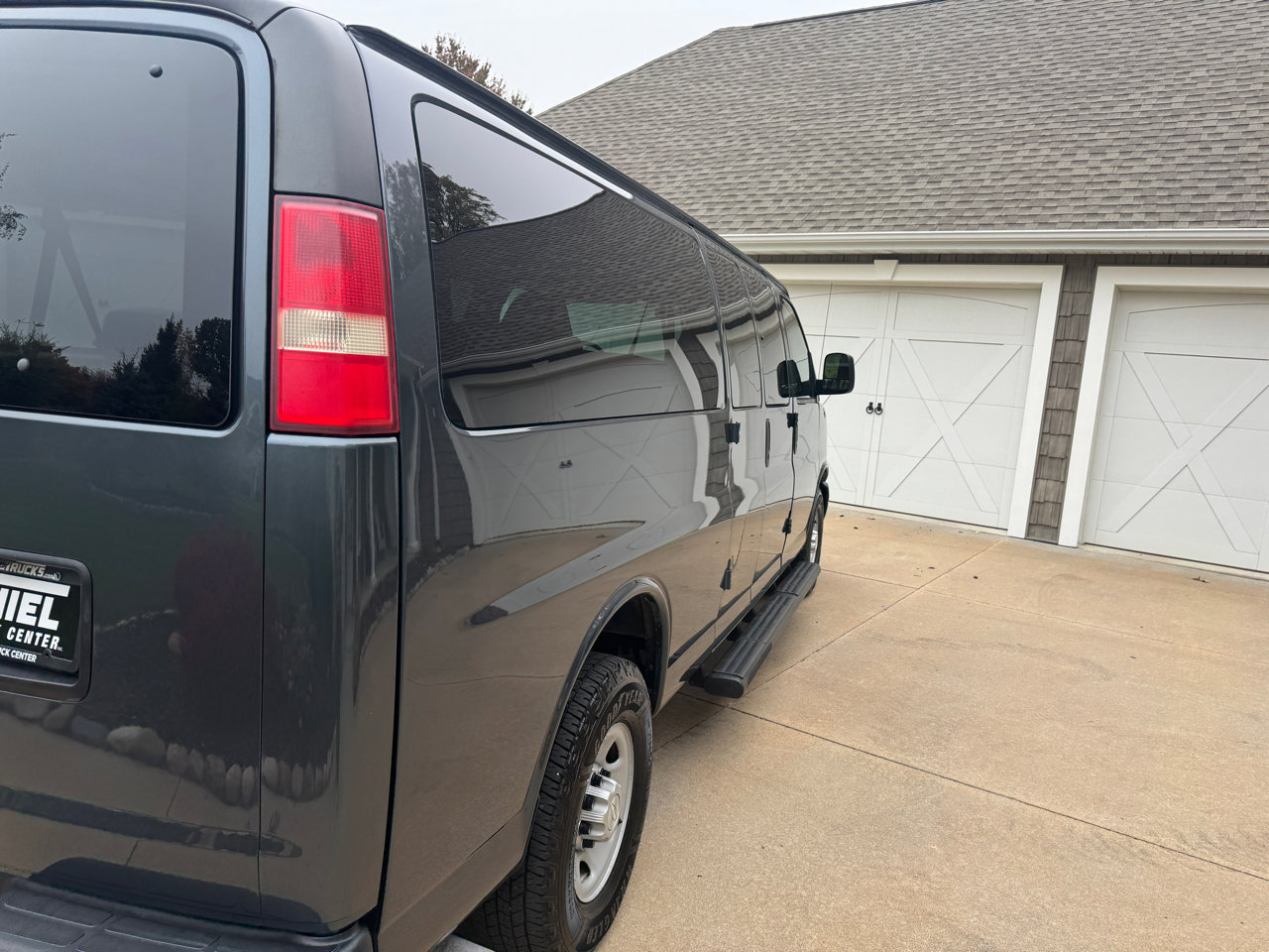 Used 2015 Chevrolet Express 3500 LS image 39