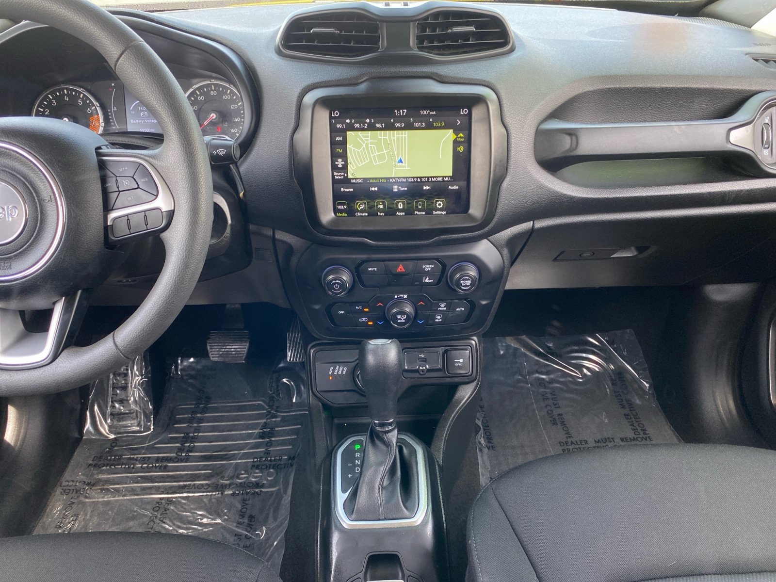 Used 2023 Jeep Renegade Latitude AWD/4WD image 11