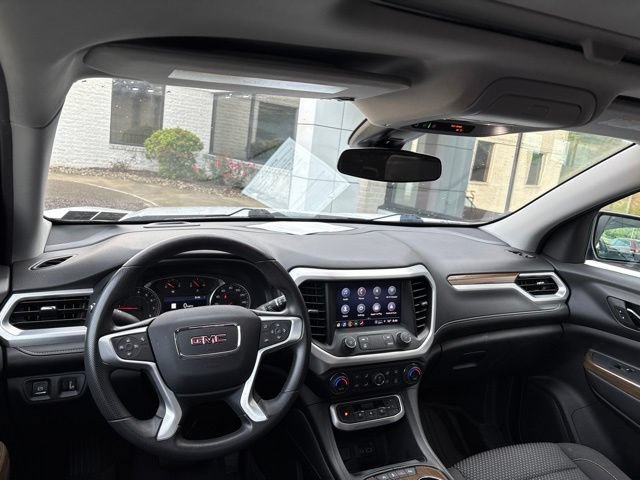 Used 2023 GMC Acadia SLE w/ Driver Convenience Package AWD/4WD image 11