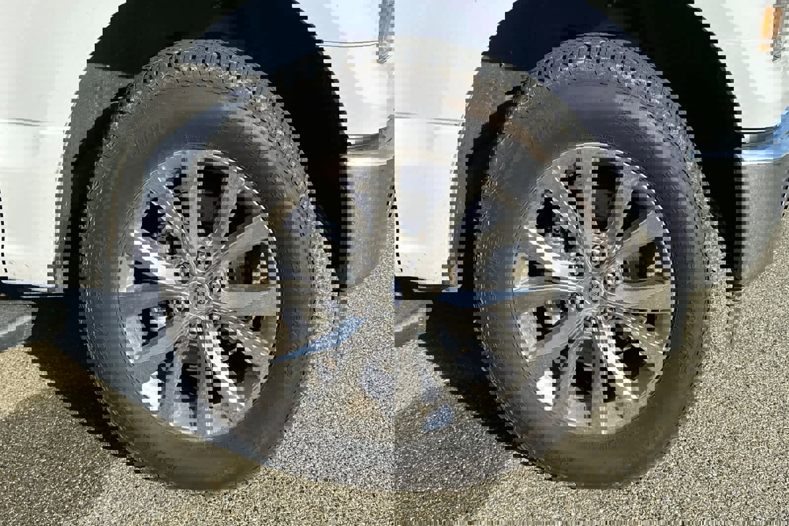 Used 2017 Ford F150 XLT w/ Equipment Group 302A Luxury image 12