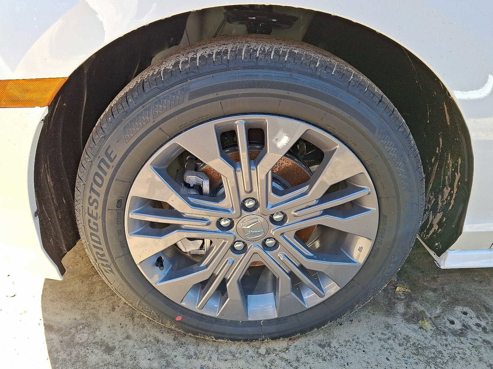 New 2026 Honda Odyssey Touring image 3