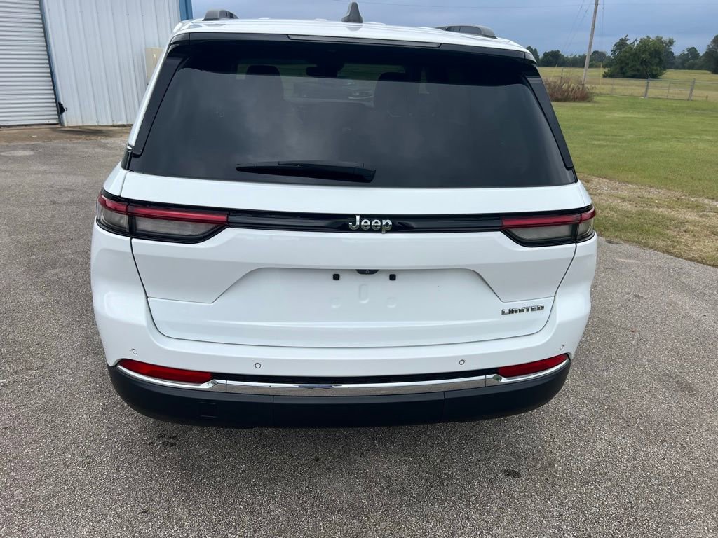 Used 2022 Jeep Grand Cherokee Limited image 4