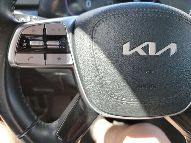 Used 2025 Kia Telluride S AWD/4WD image 16
