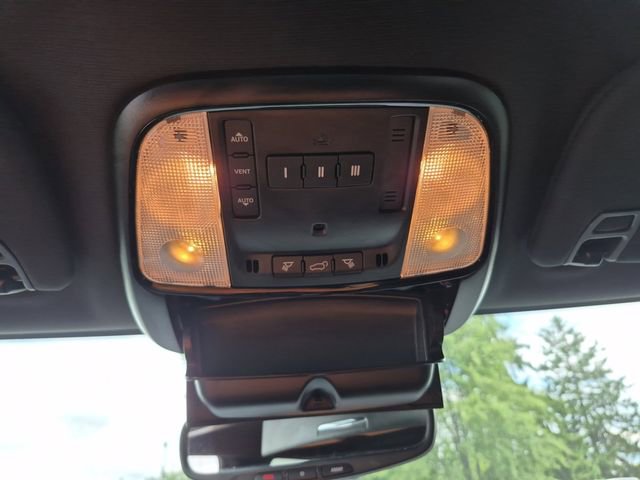 Used 2021 Dodge Durango R/T w/ Blacktop Package AWD/4WD image 26