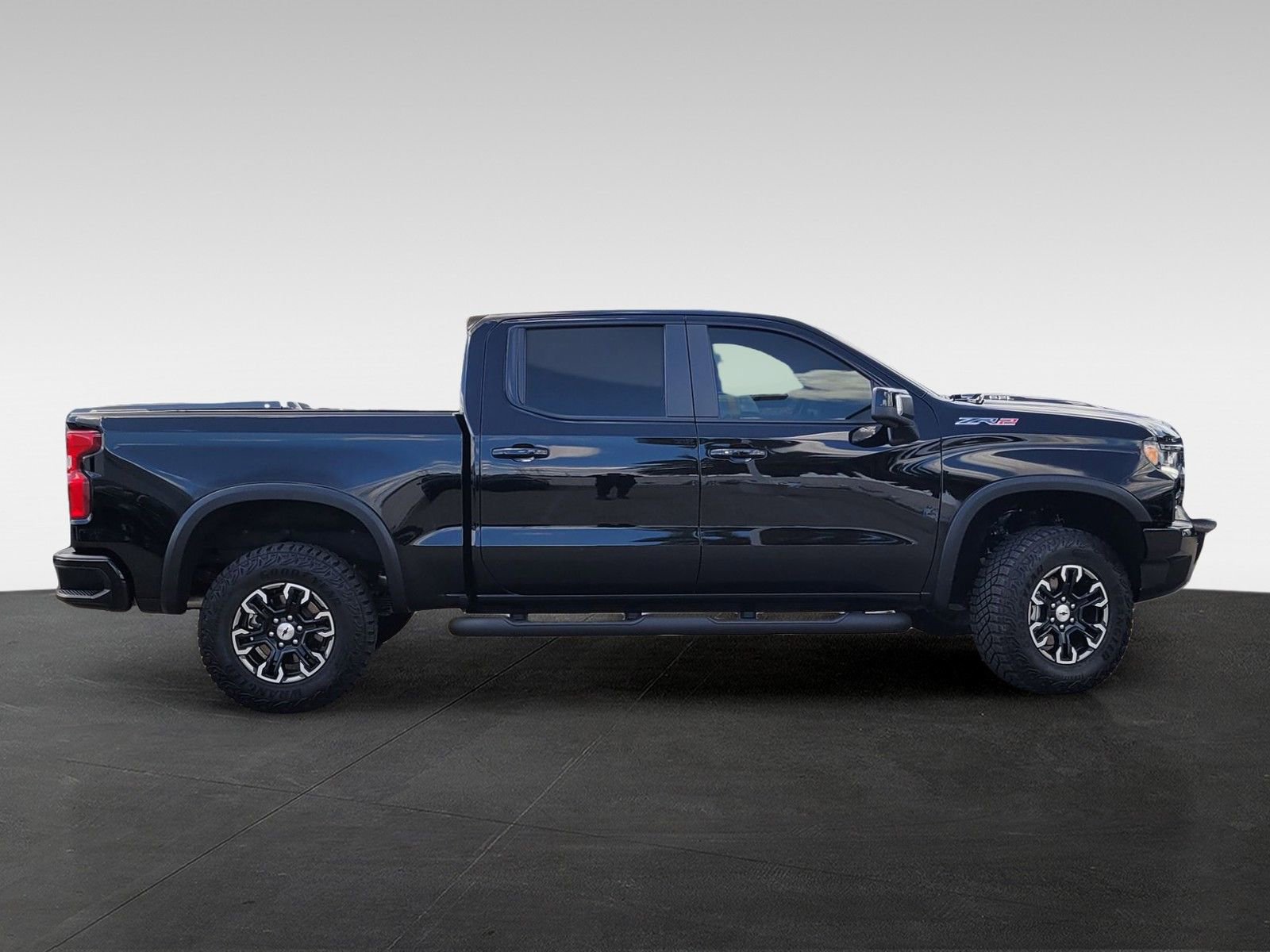 Used 2026 Chevrolet Silverado 1500 ZR2 AWD/4WD image 3
