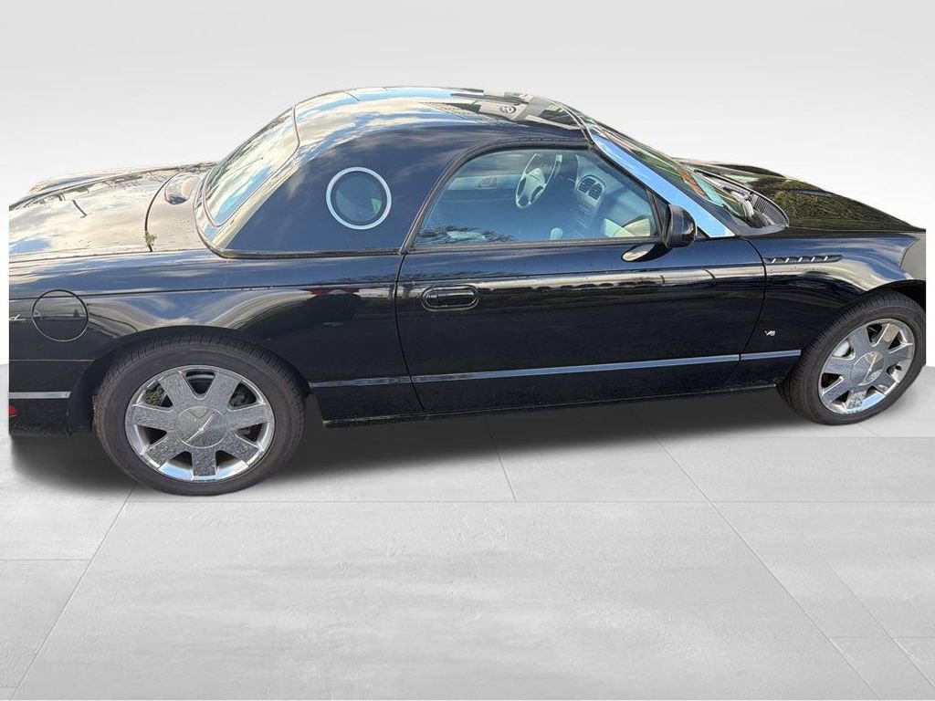 Used 2003 Ford Thunderbird image 14