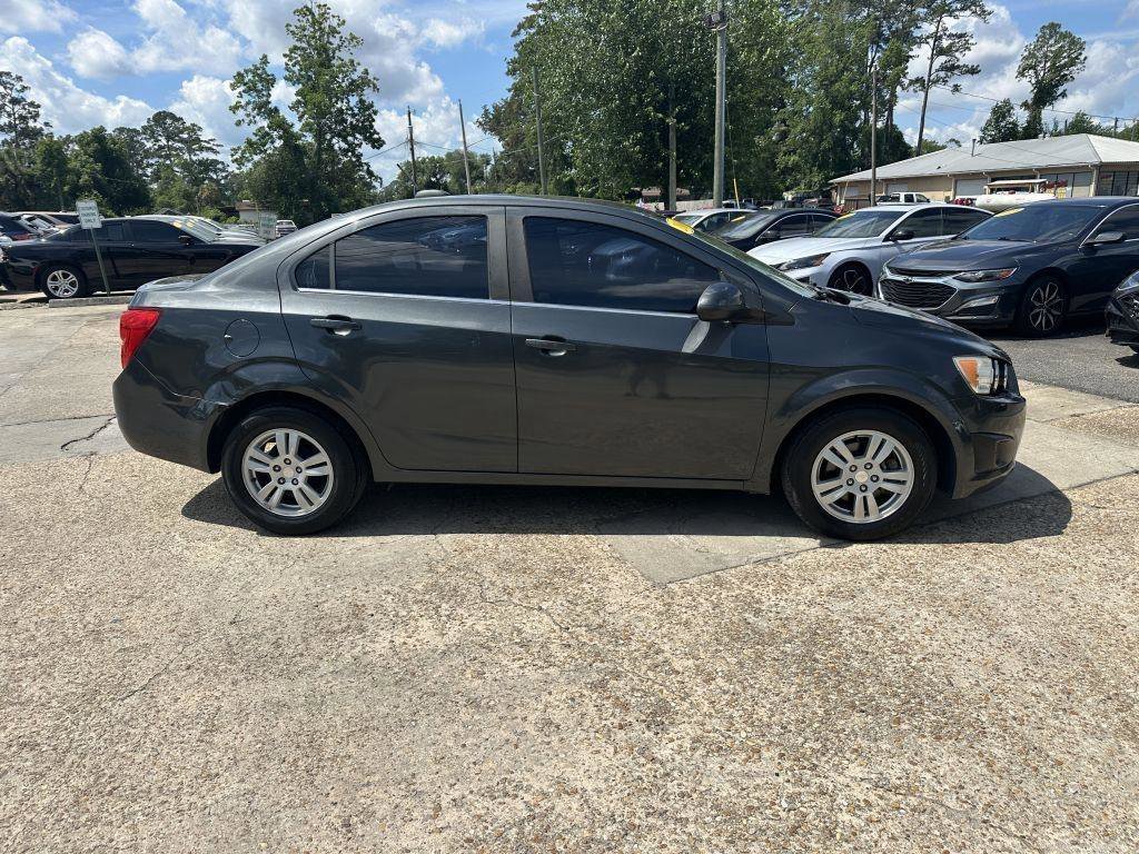 Used 2016 Chevrolet Sonic LT FWD image 4