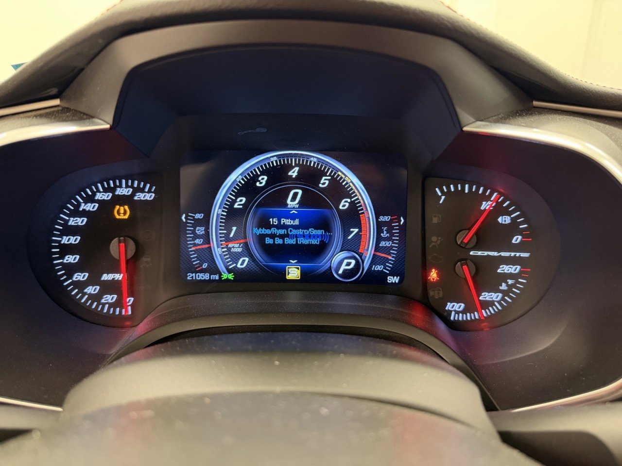 Used 2017 Chevrolet Corvette Stingray Convertible w/ 2LT Preferred Equipment Group image 15