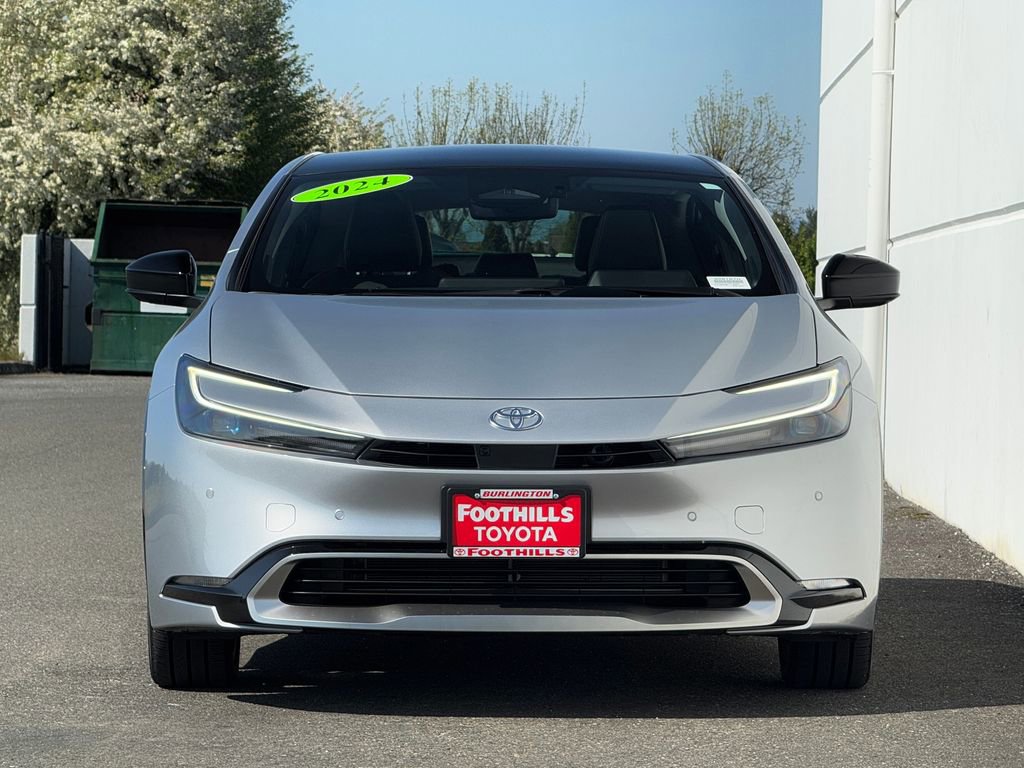 Used 2024 Toyota Prius Prime Premium w/ Advanced Technology Package FWD image 2