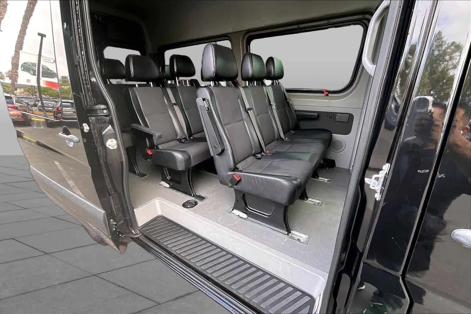 Used 2018 Mercedes-Benz Sprinter 2500 image 19