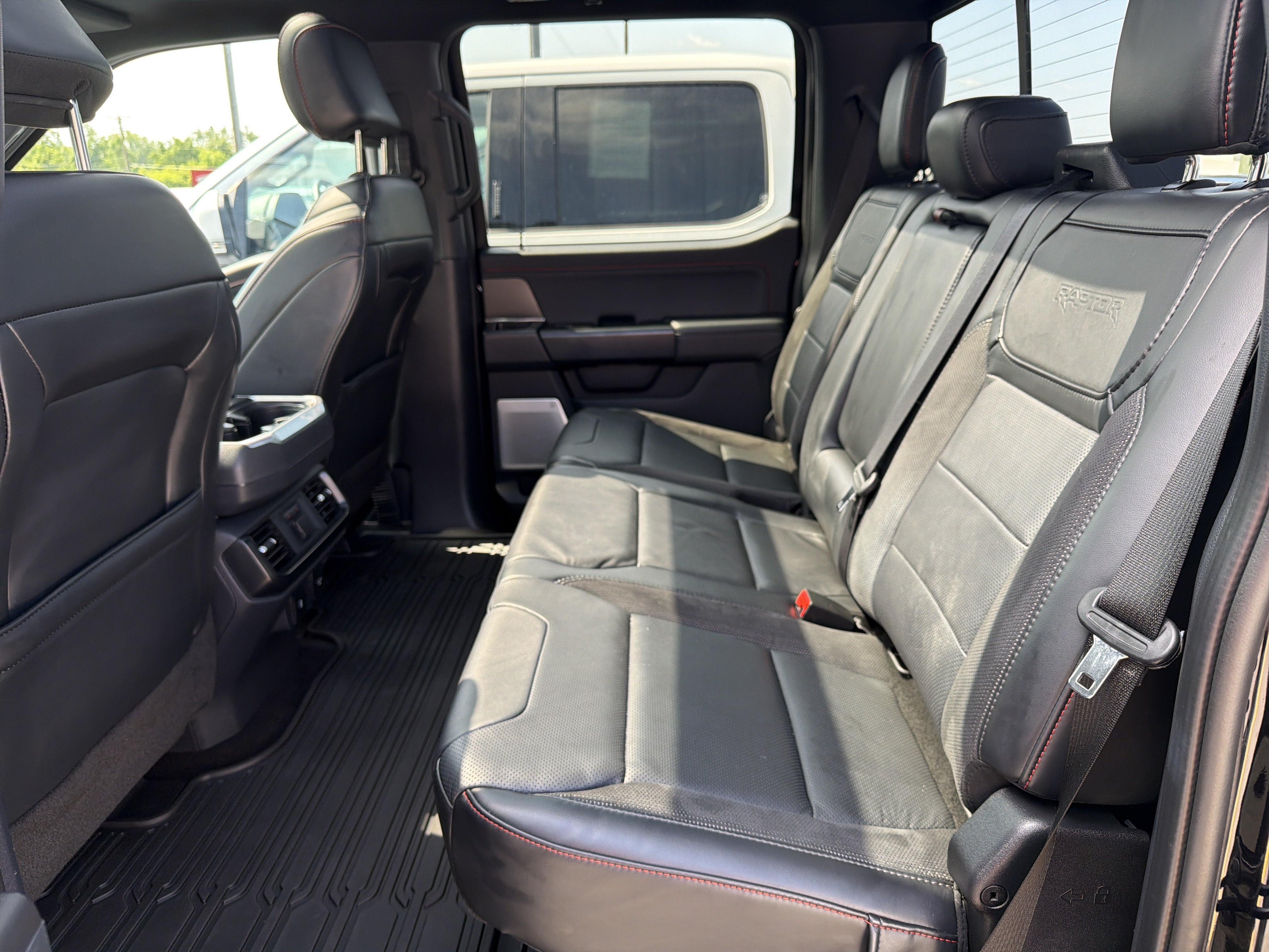 Used 2024 Ford F150 Raptor AWD/4WD image 9