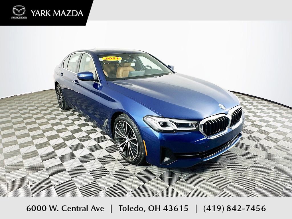 Used 2021 BMW 530i xDrive w/ Convenience Package AWD/4WD image 1