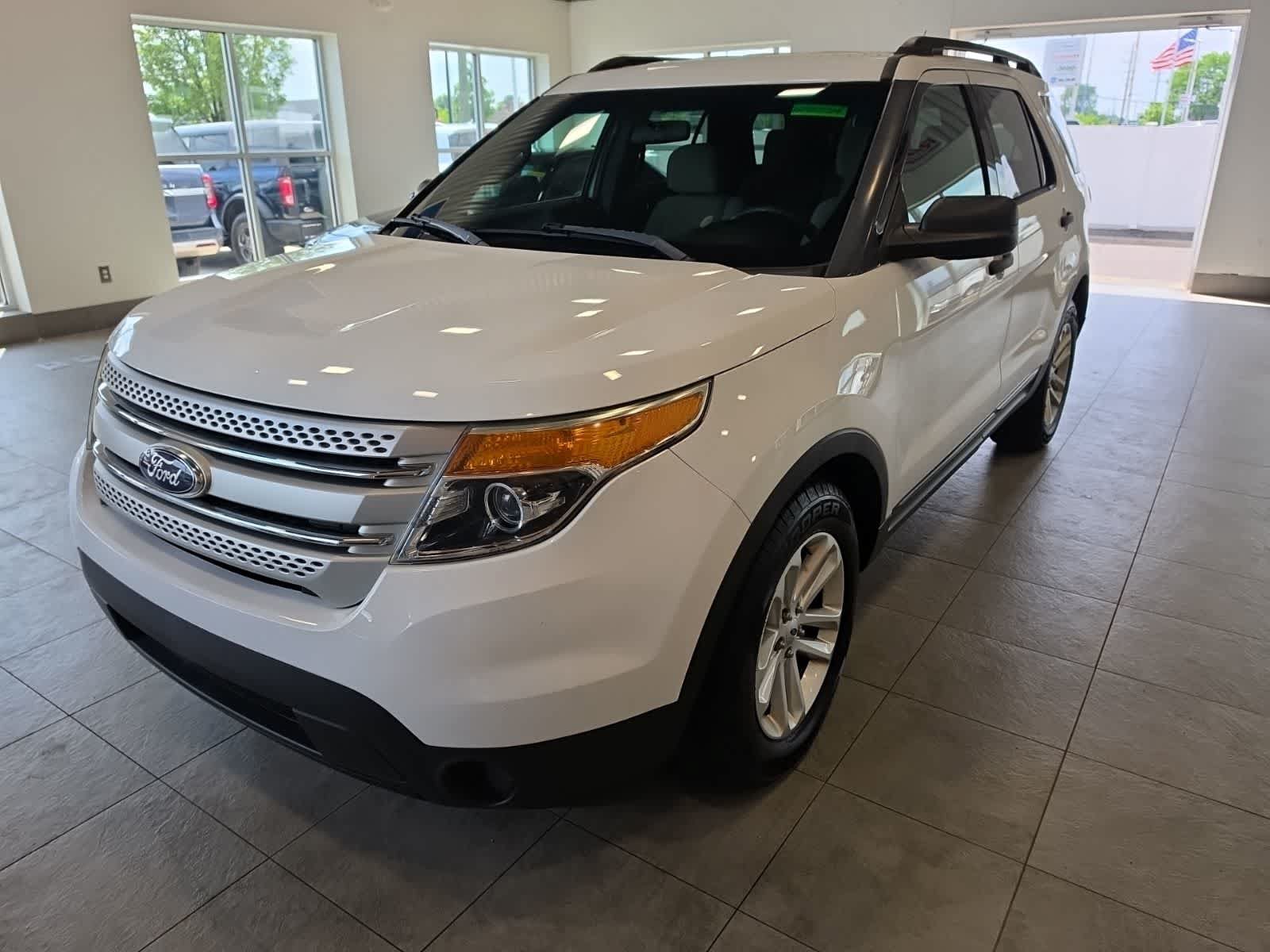 Used 2015 Ford Explorer FWD video 2