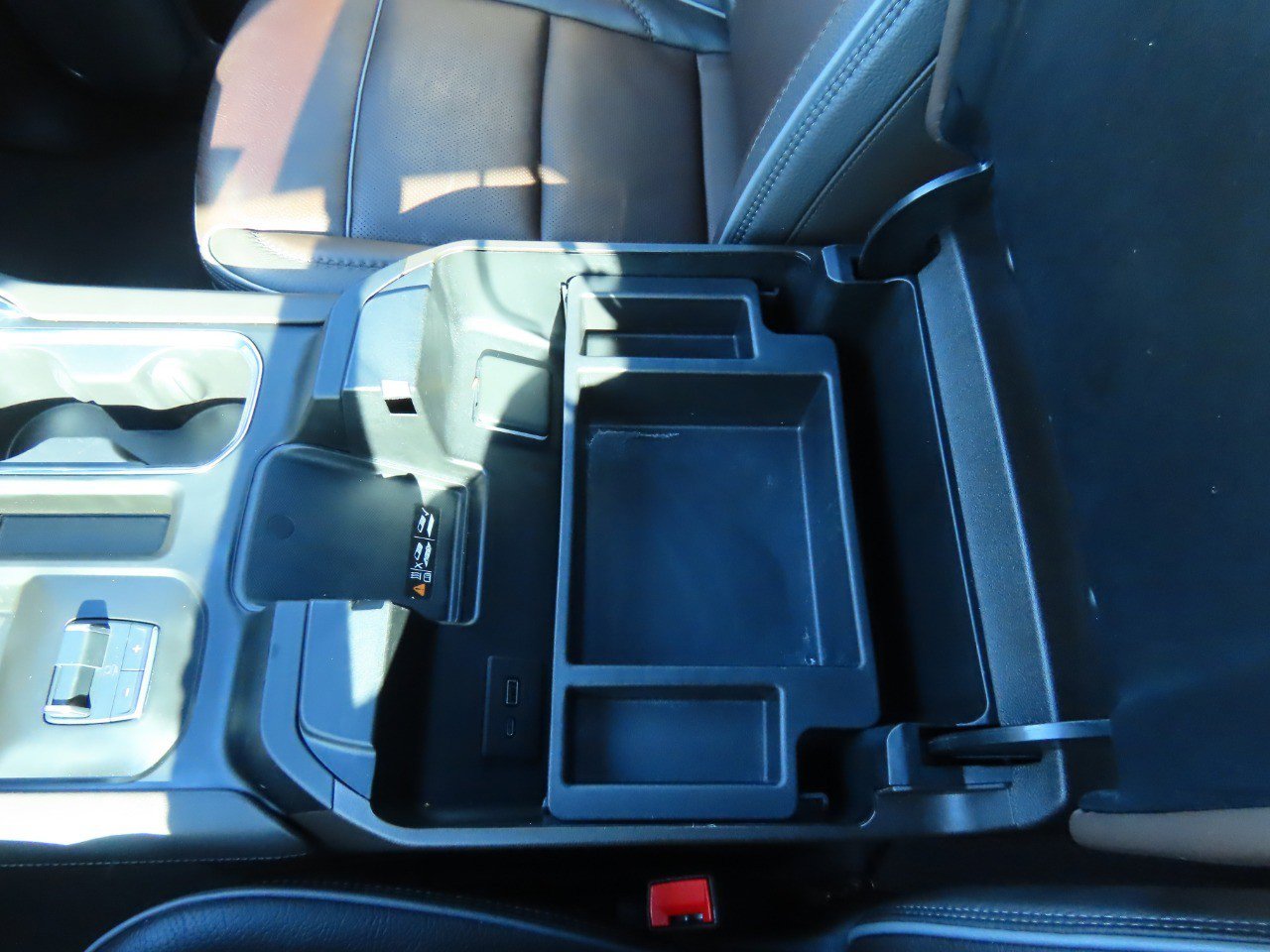 Used 2025 GMC Sierra 3500 Denali w/ Denali Reserve Package image 33