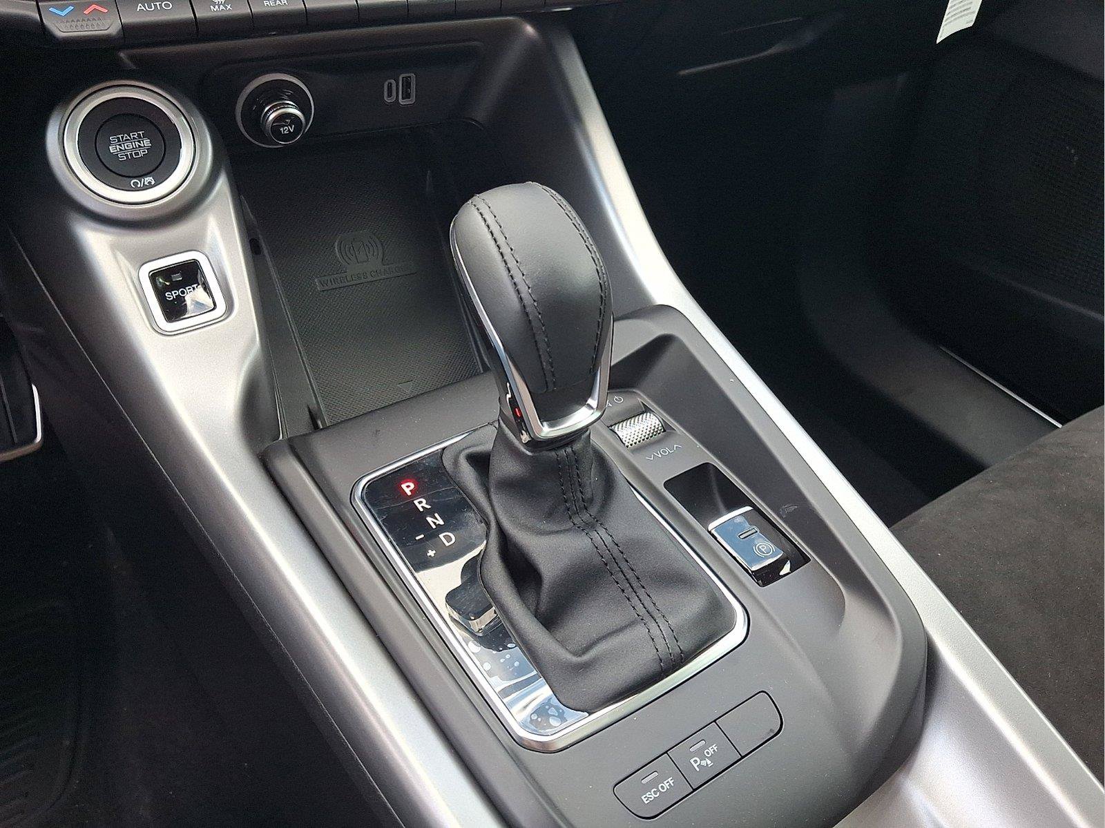 New 2024 Dodge Hornet R/T Plus w/ Track Pack AWD/4WD image 13