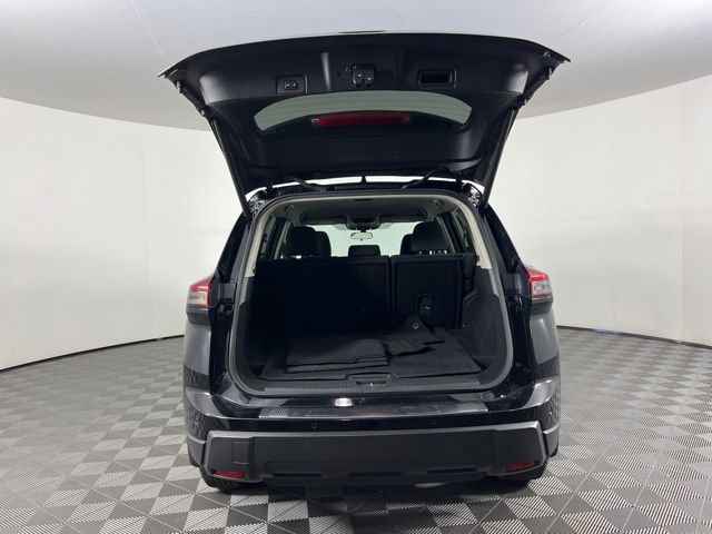 Used 2025 Nissan Rogue SV FWD image 46