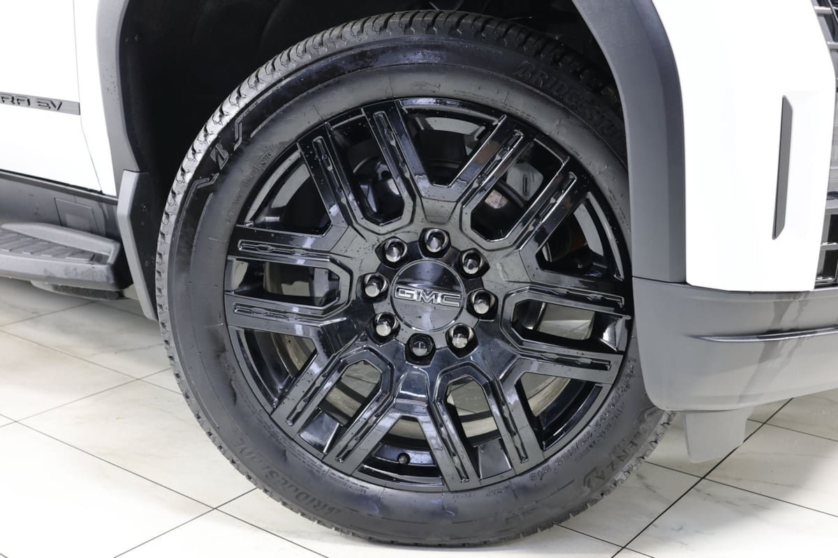 Used 2026 GMC Sierra EV Elevation w/ LPO, Elevation Dark Package AWD/4WD image 13
