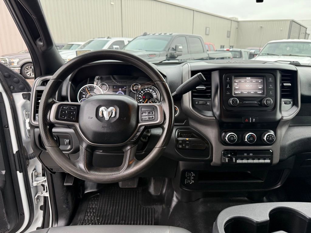 Used 2022 RAM 2500 Tradesman w/ Chrome Appearance Group image 12