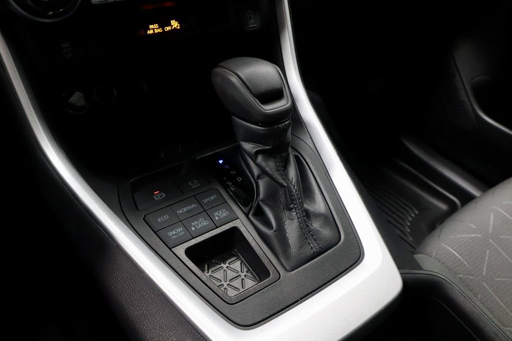Used 2023 Toyota RAV4 XLE w/ Convenience Package image 31