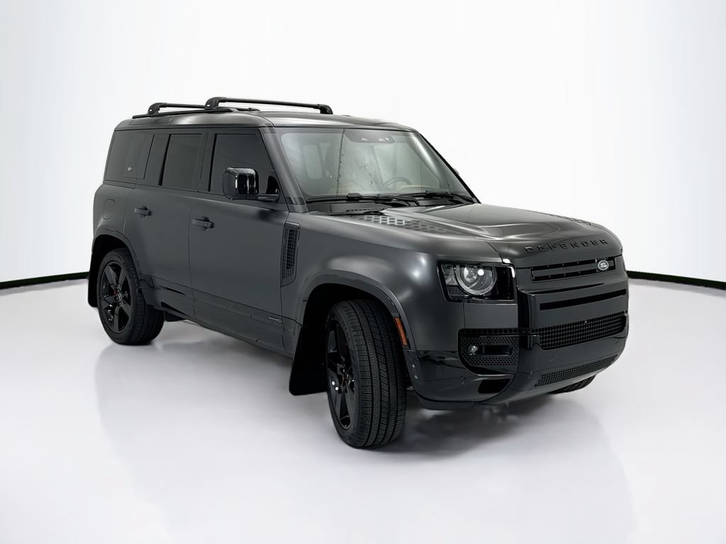 Used 2023 Land Rover Defender 110 X AWD/4WD image 3