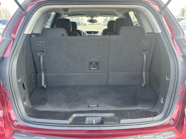 Used 2017 Chevrolet Traverse LT w/ Style and Technology Package image 9