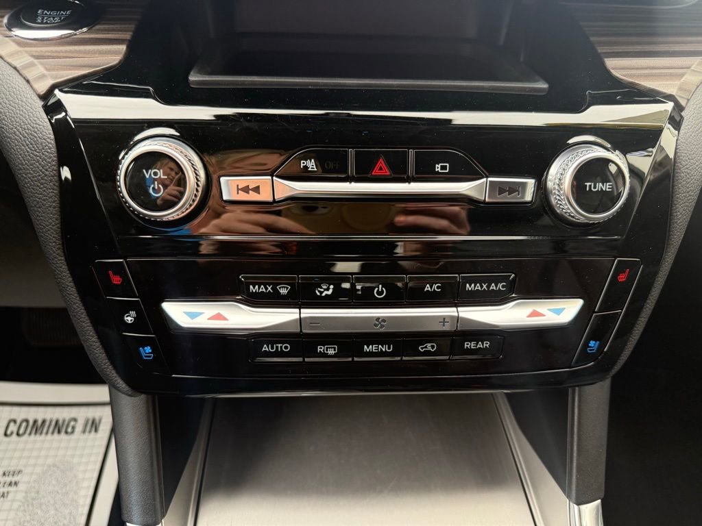 Used 2022 Ford Explorer Limited RWD image 19