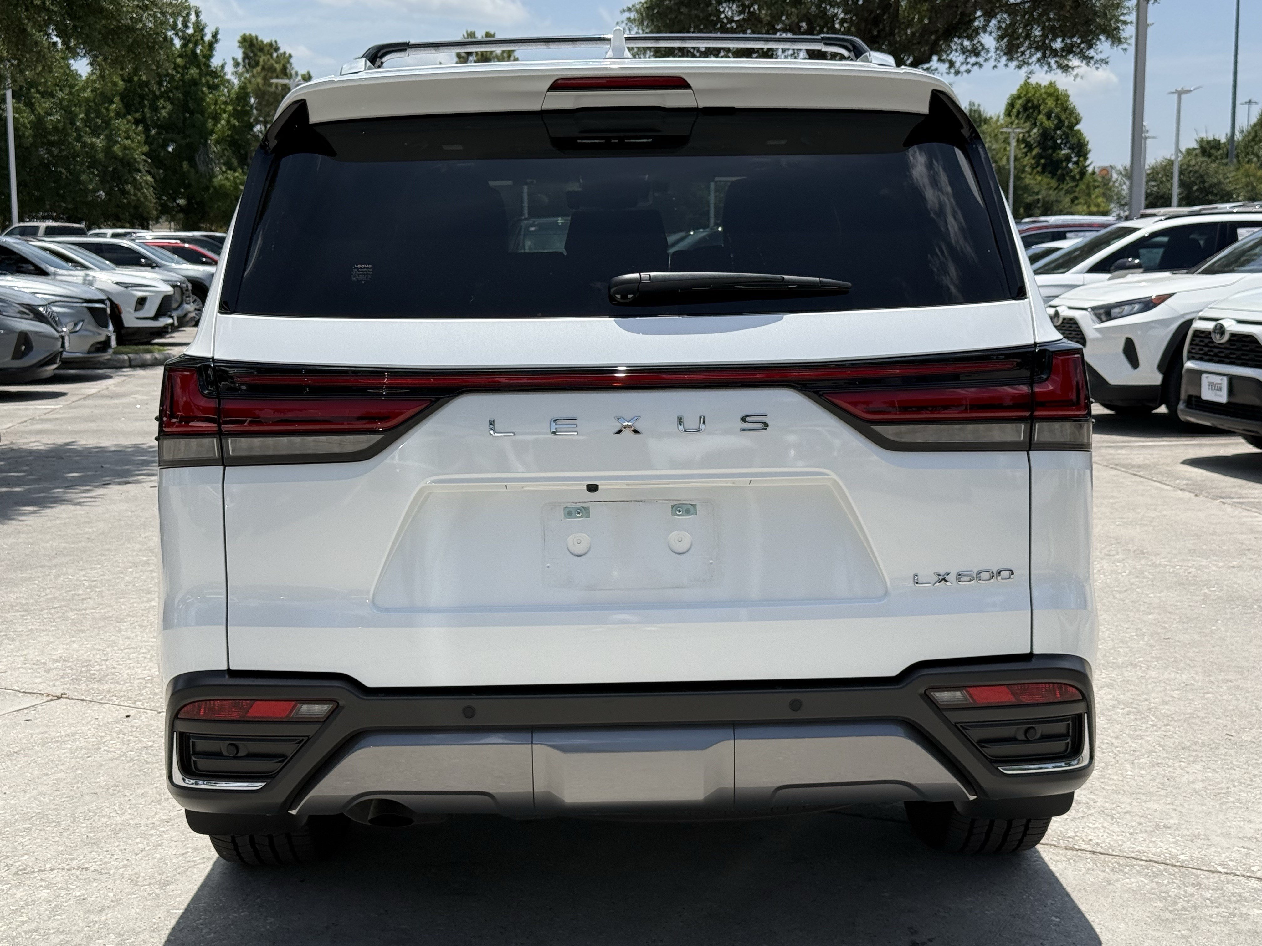 Used 2026 Lexus LX 600 4WD w/ Accessory Package (Z1) image 6