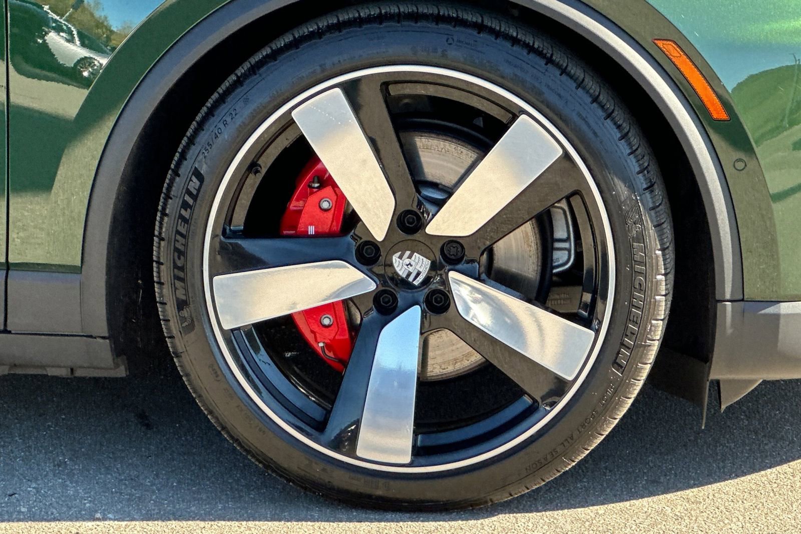 Certified 2025 Porsche Macan 4S Electric image 43