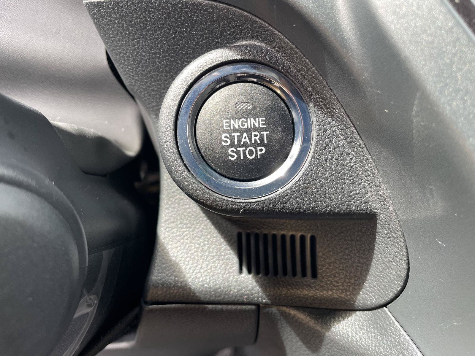 Used 2025 Subaru Forester Premium AWD/4WD image 19