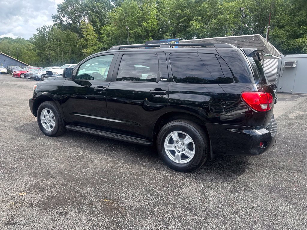 Used 2012 Toyota Sequoia SR5 AWD/4WD image 17