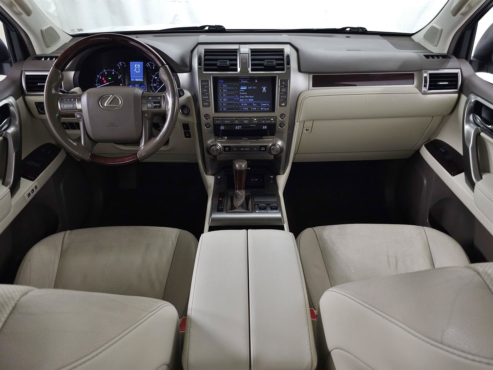 Used 2017 Lexus GX 460 Premium w/ Premium Package AWD/4WD image 11