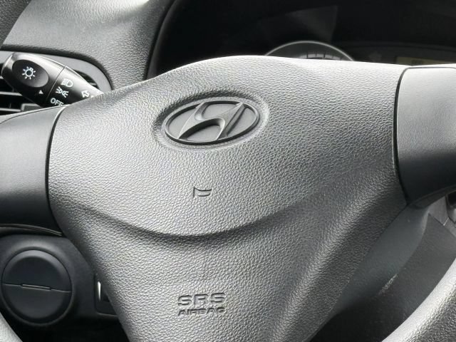 Used 2010 Hyundai Accent GS FWD image 23