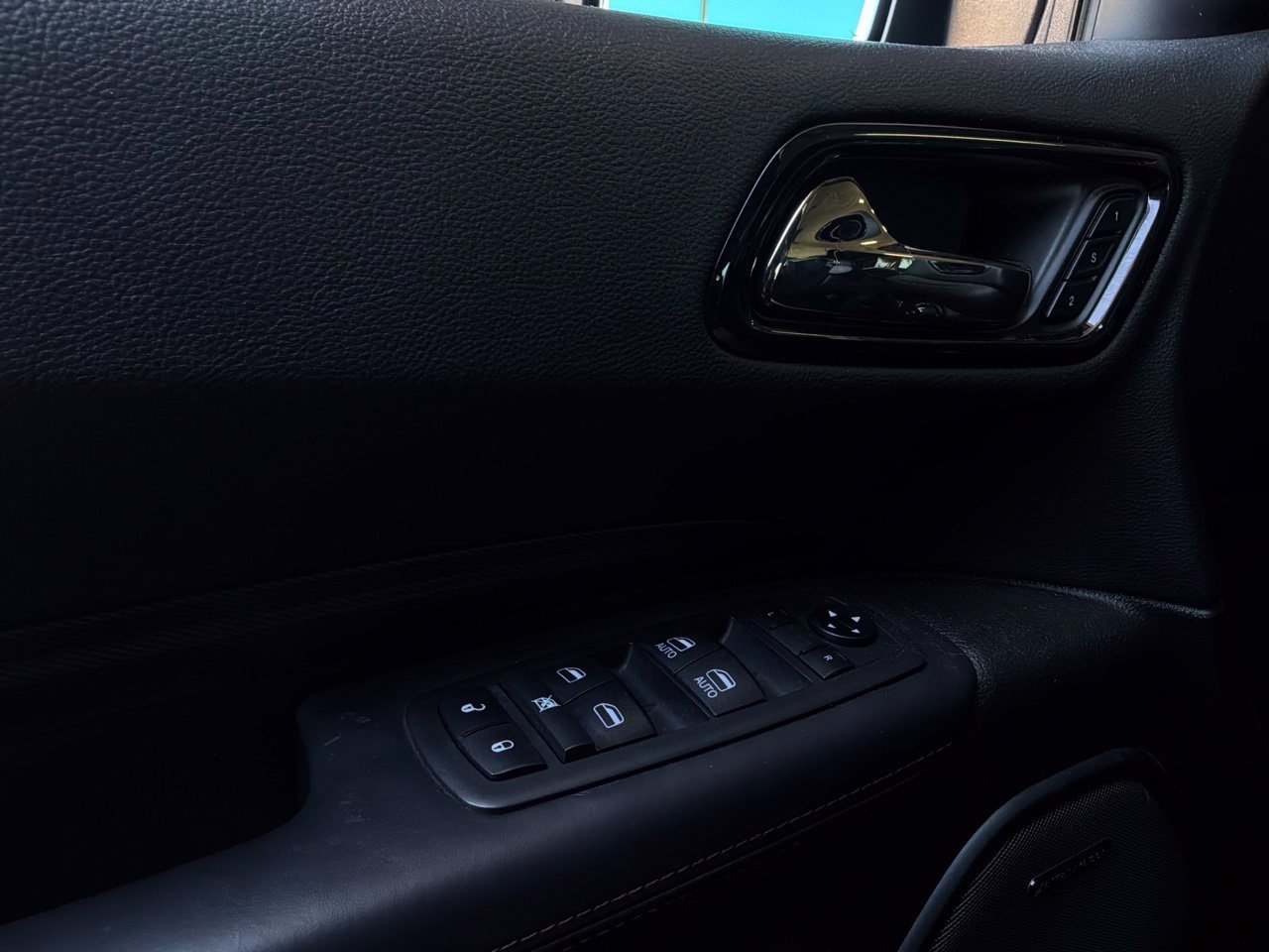 Used 2021 Dodge Durango R/T w/ Technology Group RWD image 29