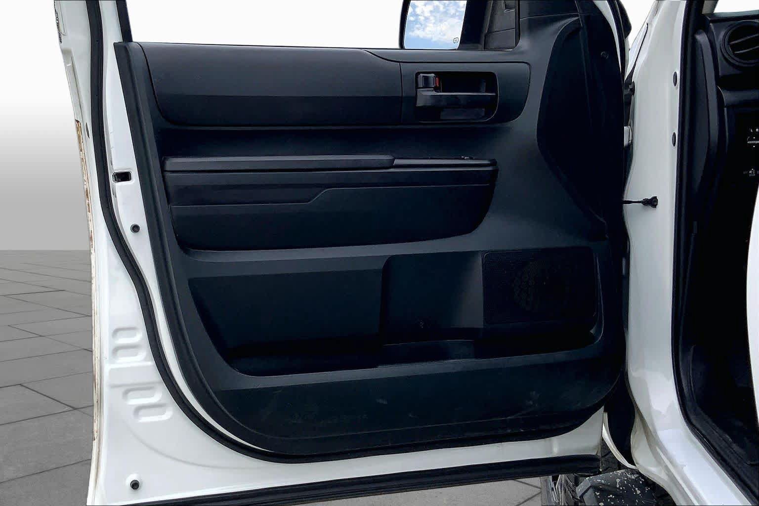 Used 2017 Toyota Tundra SR RWD image 21