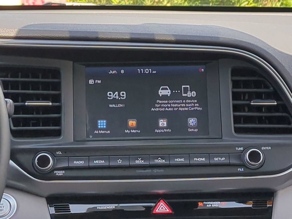 Used 2020 Hyundai Elantra Value Edition FWD image 18