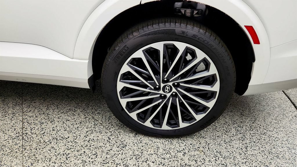 Used 2026 Hyundai Palisade Calligraphy AWD/4WD image 9