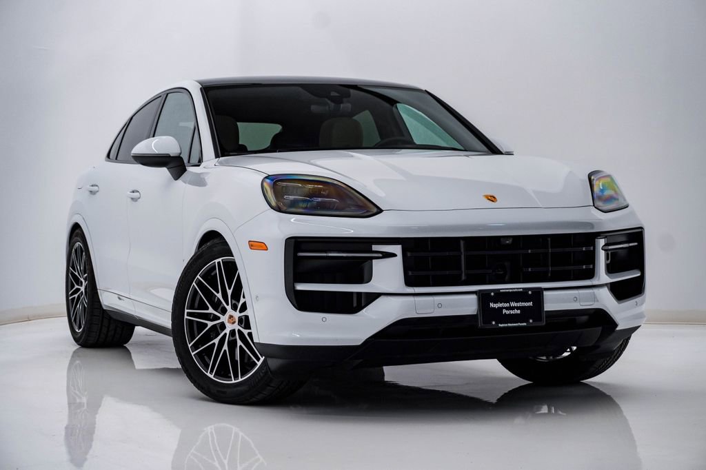 Certified 2025 Porsche Cayenne Coupe AWD/4WD image 8