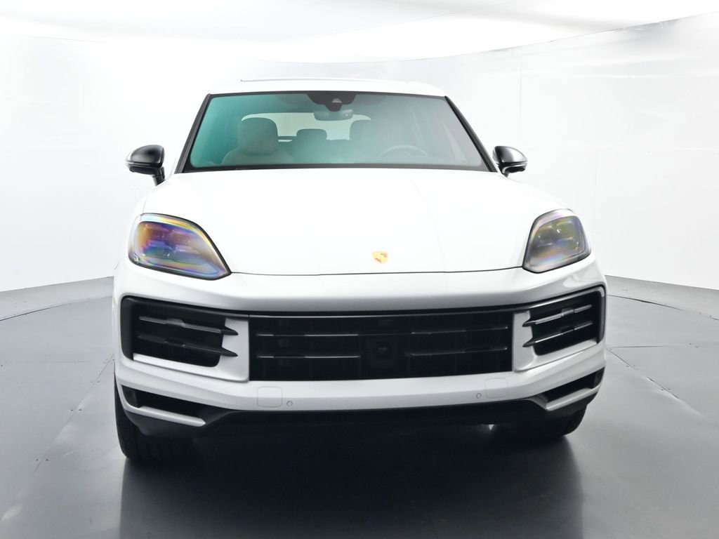Certified 2024 Porsche Cayenne AWD/4WD image 18