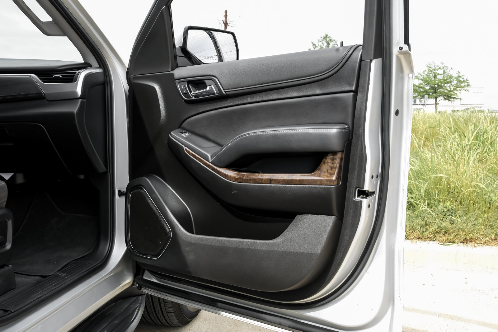 Used 2020 Chevrolet Tahoe LS RWD image 45
