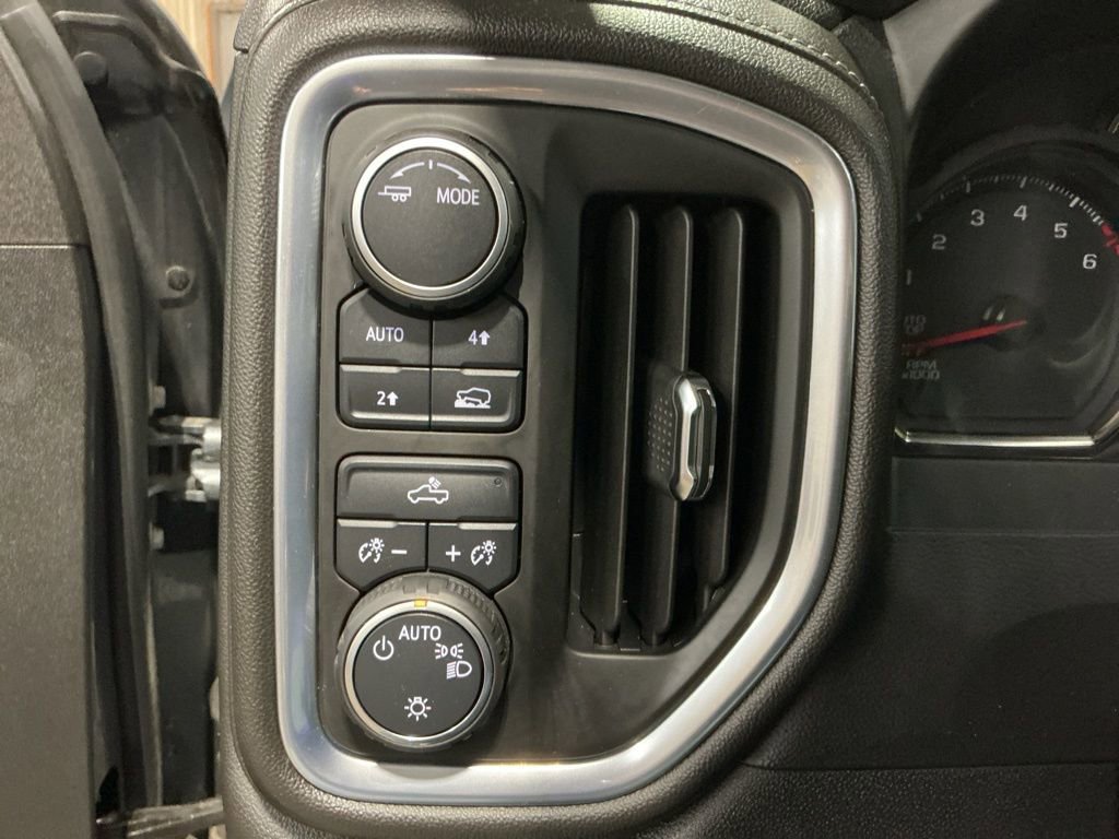 Used 2020 Chevrolet Silverado 1500 LT w/ All-Star Edition image 11