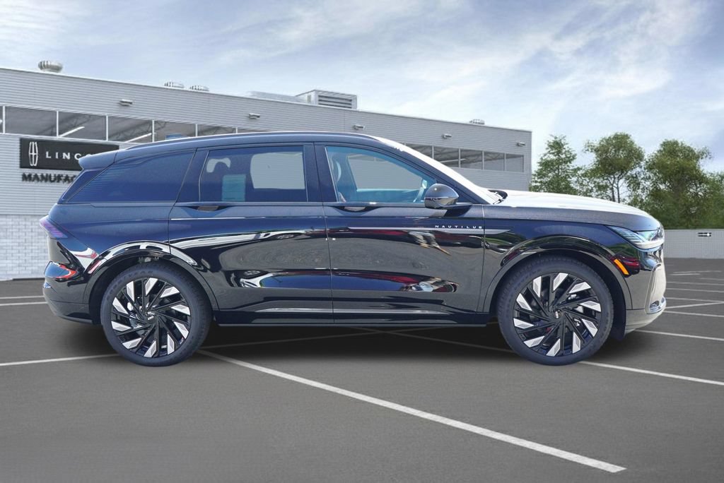 New 2026 Lincoln Nautilus Reserve AWD/4WD image 3